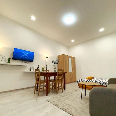 Central Private Apartment-7Pax Budapest Exterior photo