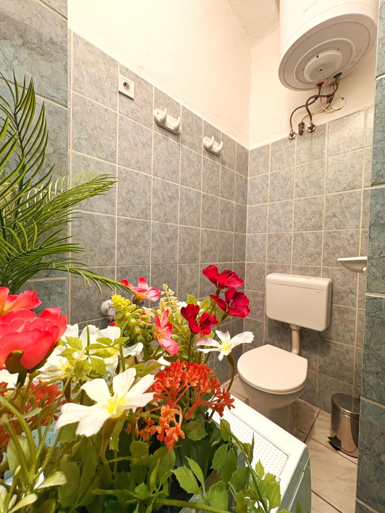 Central Private Apartment-7Pax Budapest Exterior photo